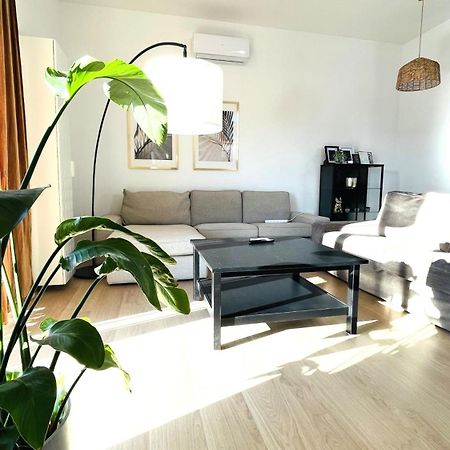 House Flow, 3 Room, Free 2 Parking 布拉迪斯拉发 外观 照片