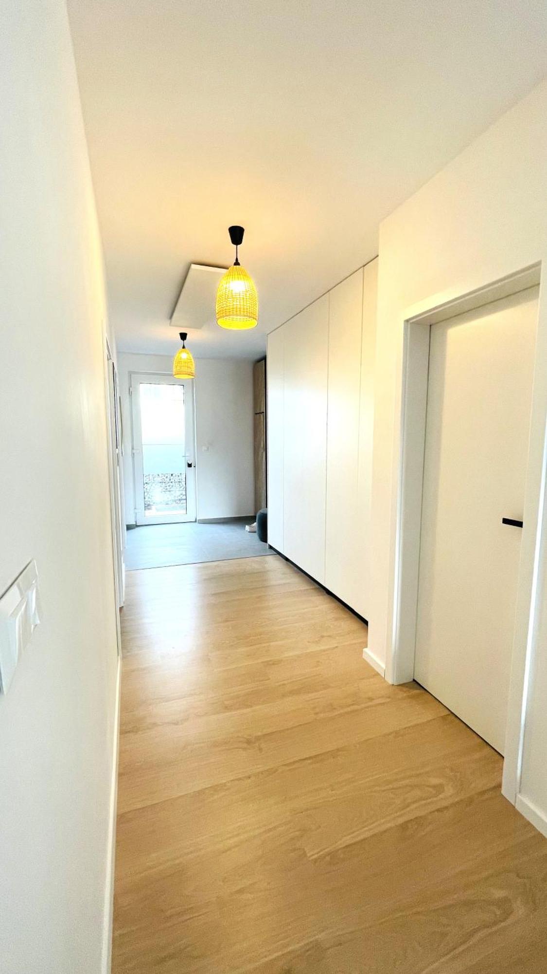 House Flow, 3 Room, Free 2 Parking 布拉迪斯拉发 外观 照片