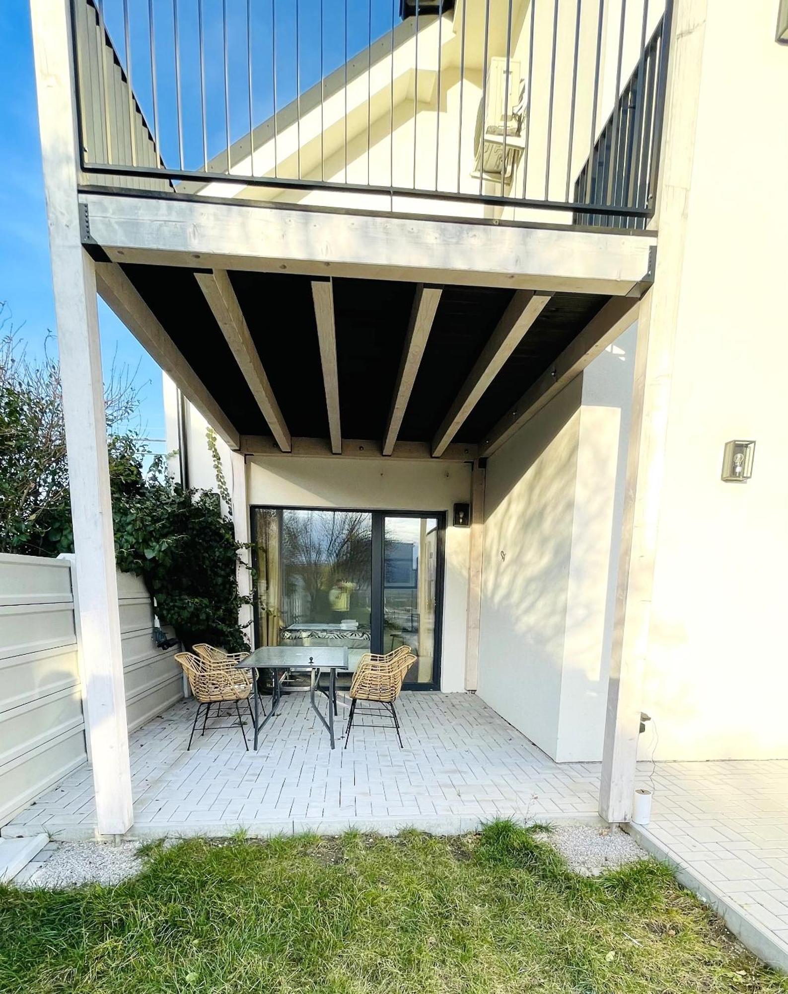 House Flow, 3 Room, Free 2 Parking 布拉迪斯拉发 外观 照片