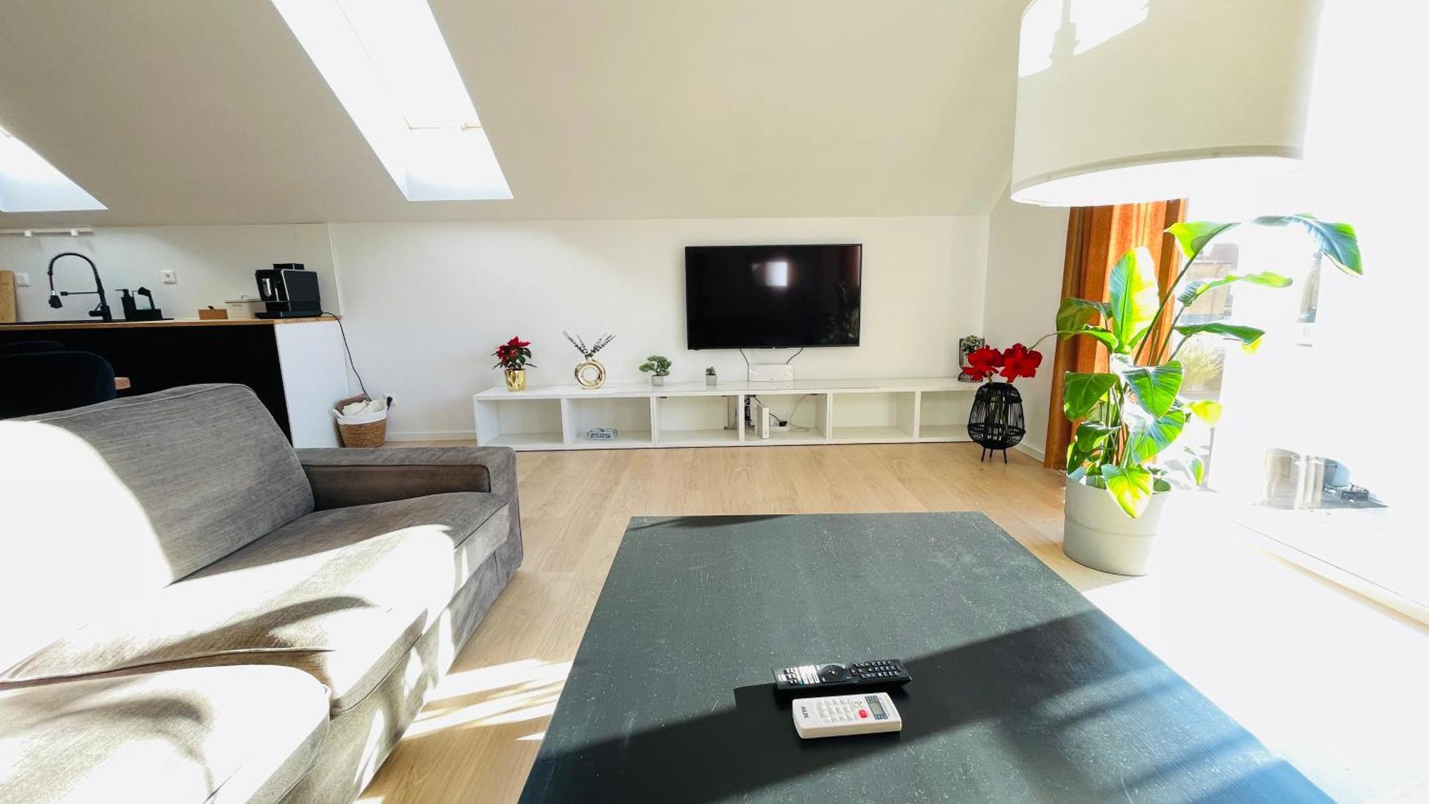 House Flow, 3 Room, Free 2 Parking 布拉迪斯拉发 外观 照片