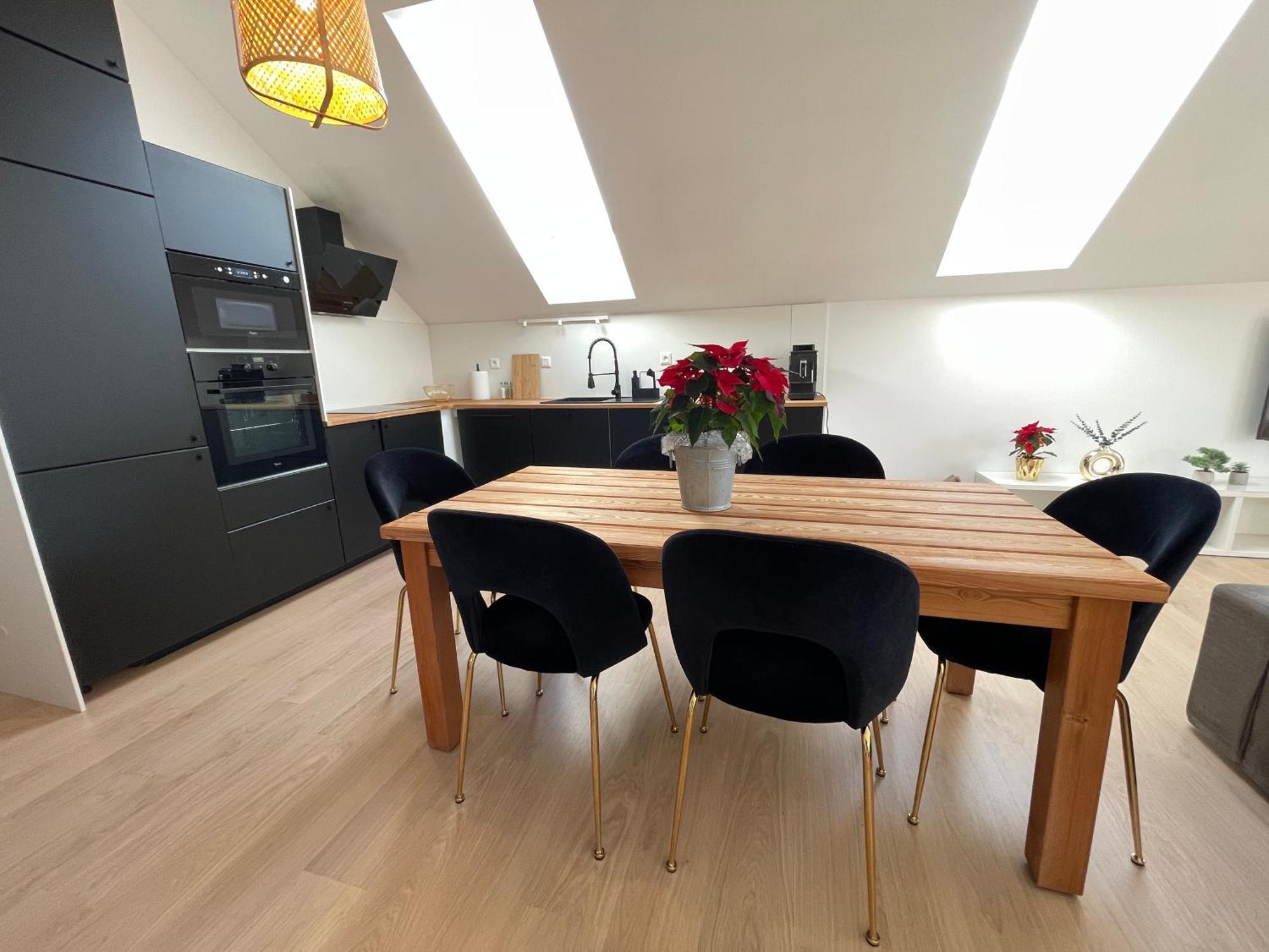 House Flow, 3 Room, Free 2 Parking 布拉迪斯拉发 外观 照片