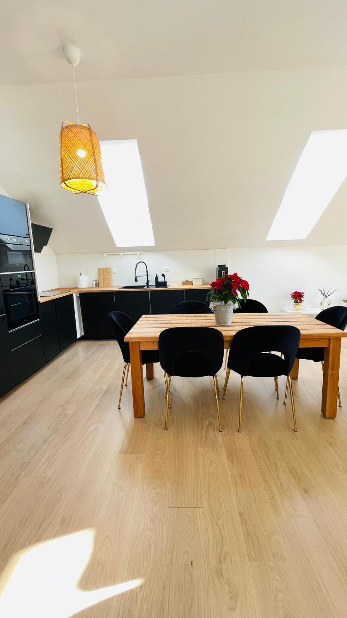 House Flow, 3 Room, Free 2 Parking 布拉迪斯拉发 外观 照片